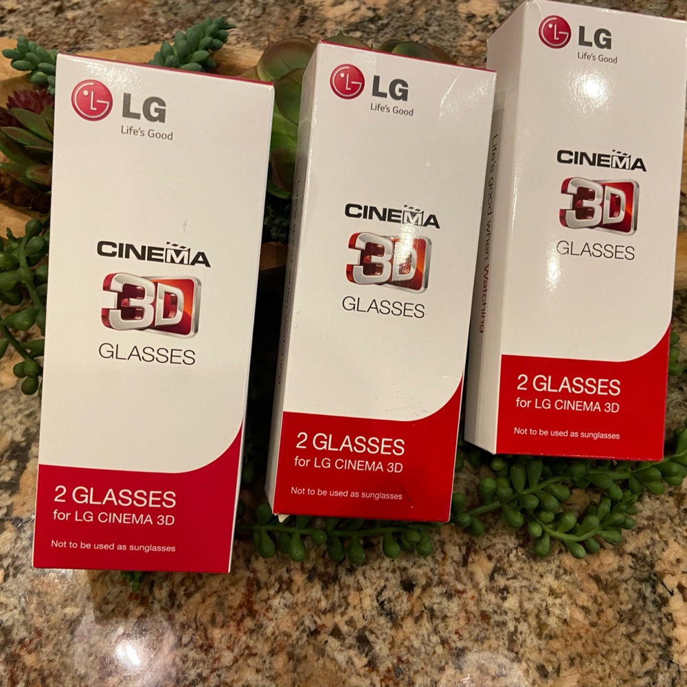 LG 3D GLASSES. 6 Pair, New in box